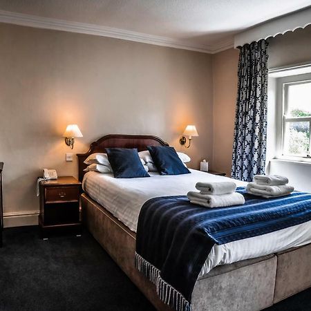 The Royal Hotel Llangollen Bagian luar foto