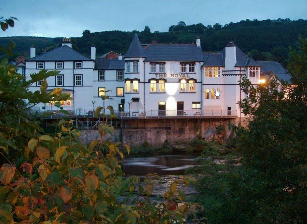 The Royal Hotel Llangollen Bagian luar foto