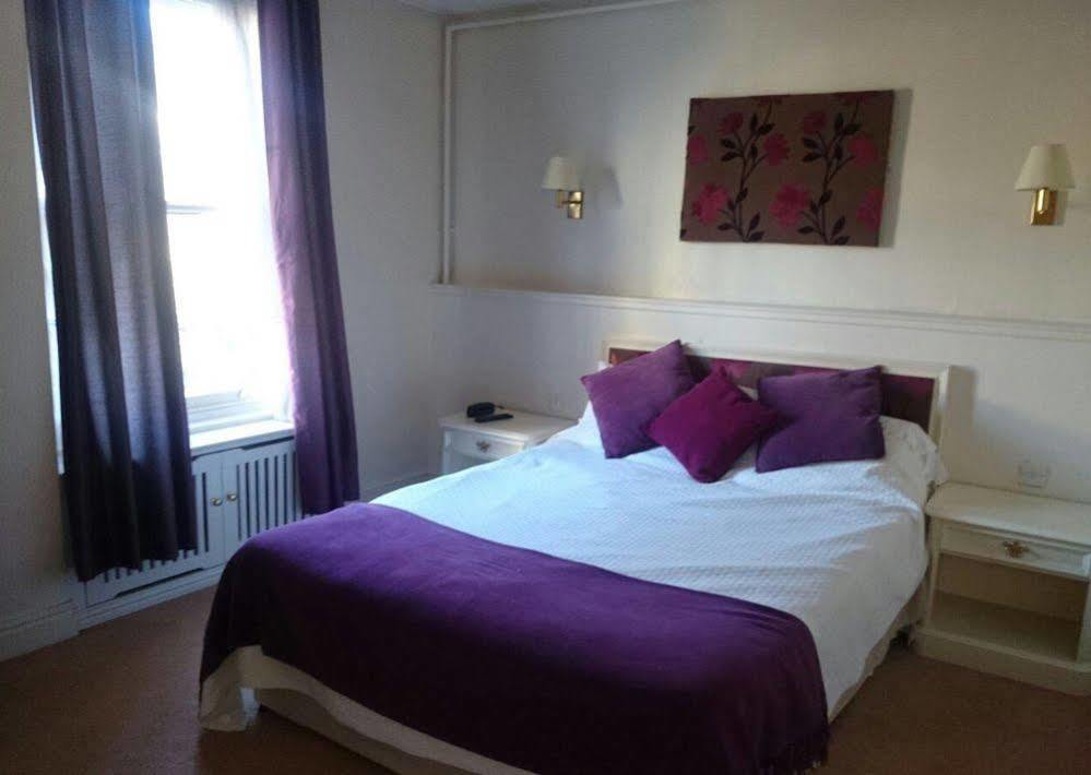 The Royal Hotel Llangollen Bagian luar foto