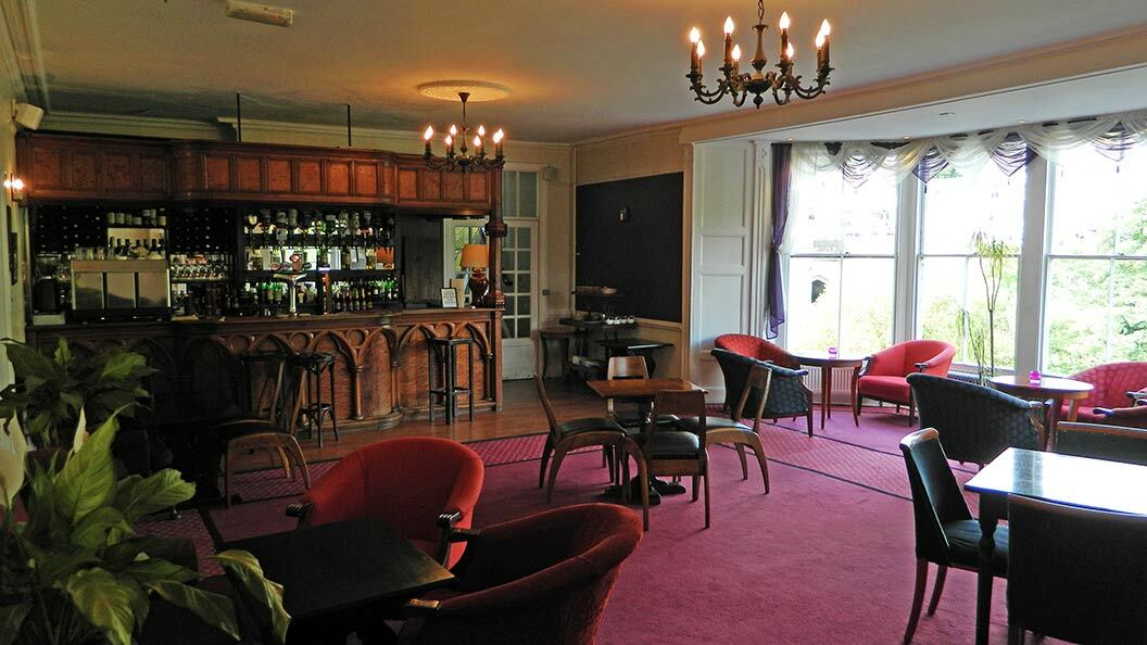 The Royal Hotel Llangollen Bagian luar foto