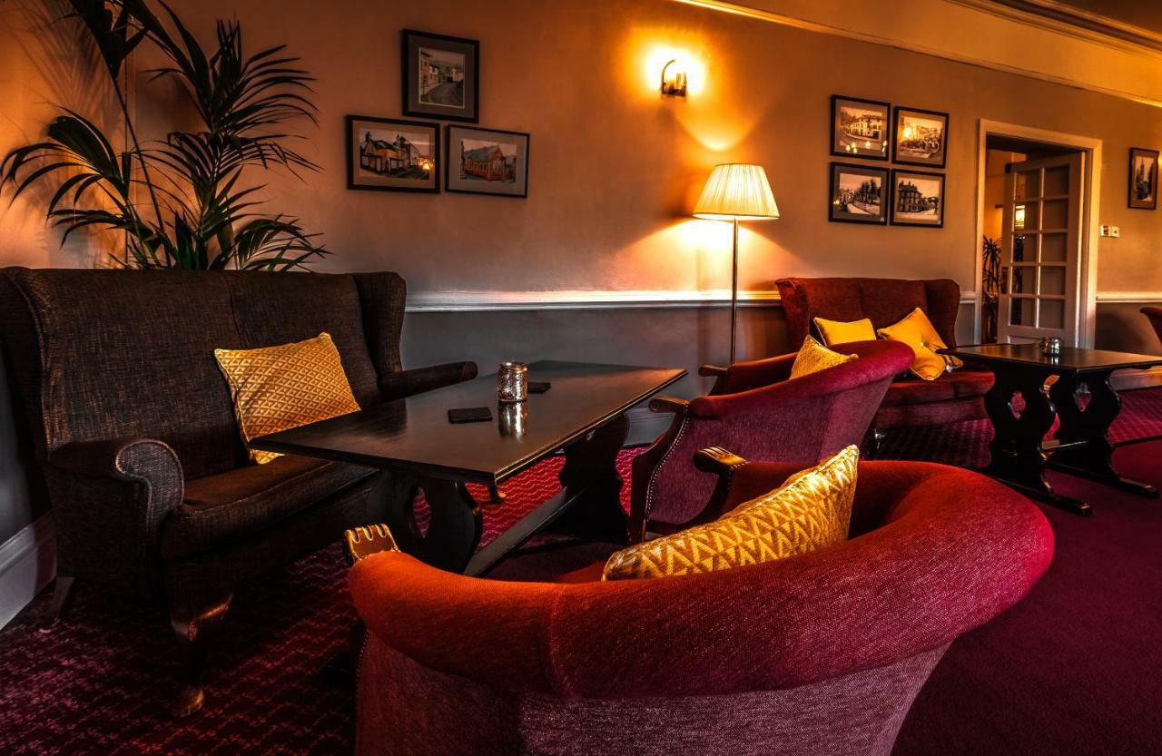 The Royal Hotel Llangollen Bagian luar foto